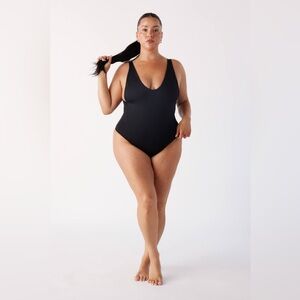 Londre the minimalist Black One-Piece Swimsuit XL